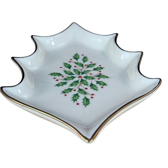 Lenox Holly Candy Dish Holiday Collection Maple Leaf Dish - Picture 2 of 7